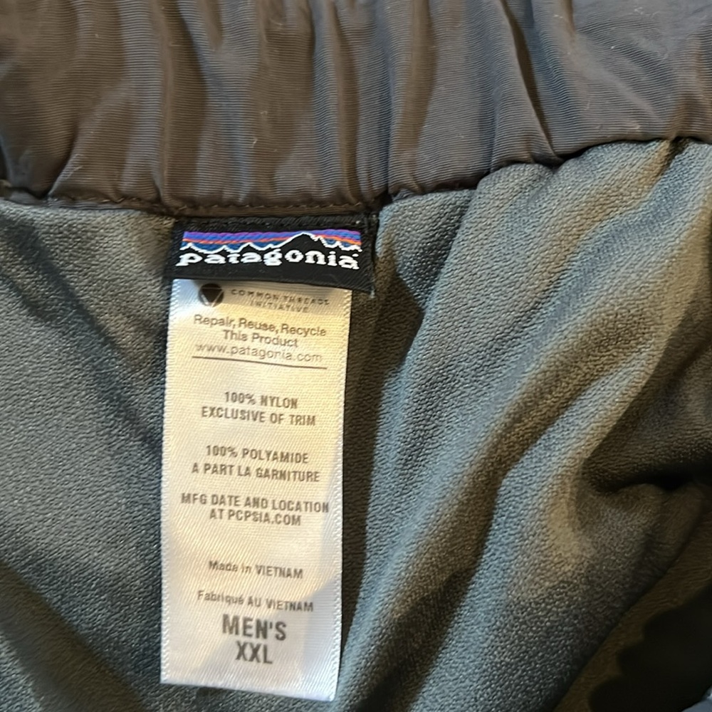 Men's Gray Shorts Patagonia - Picture 3 of 6